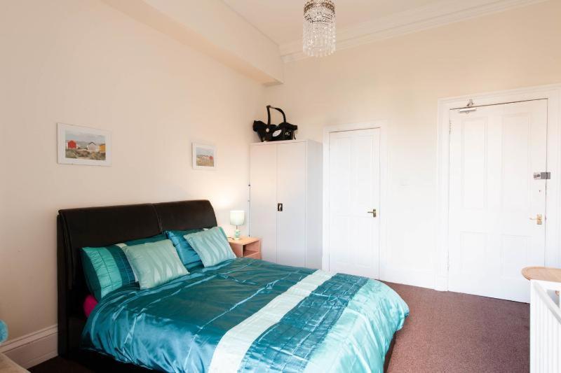 Edinburgh Central Oldtown Aparthotel Extérieur photo